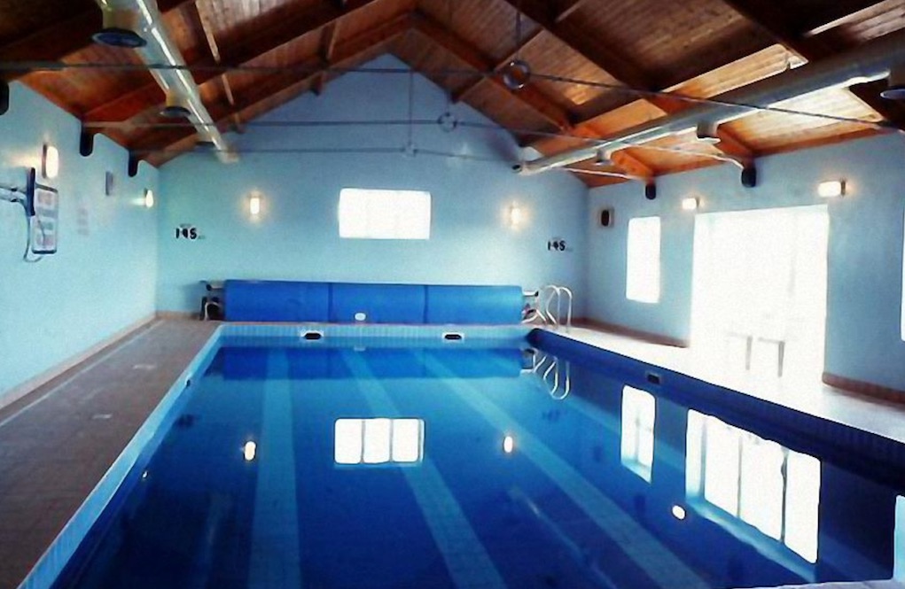 swimming pool at quilty cottages self catering accommodation in Ireland