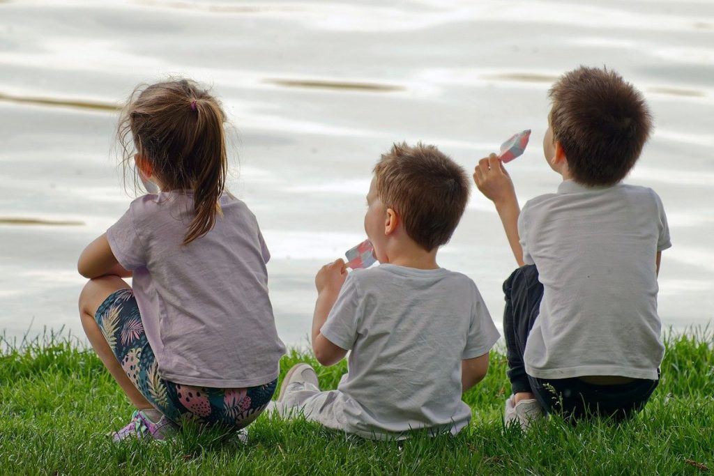 eating ice cream family days out with dining options